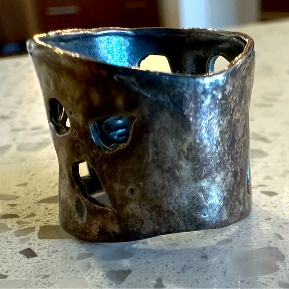 Hammered silver with blue opalescent stone - Picture 3 of 3